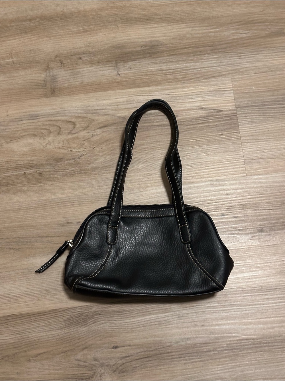 Liz Claiborne Black Pebbled Leather Shoulder Bag
